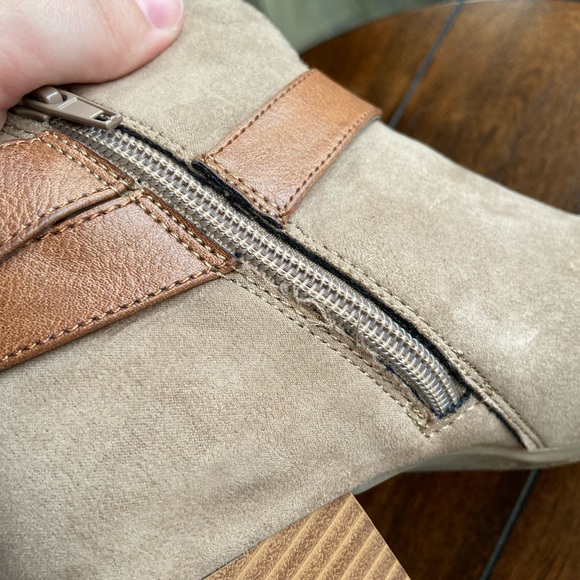 Francesca’s Cadence Tan and Brown Booties- Size 7 - Picture 10 of 11